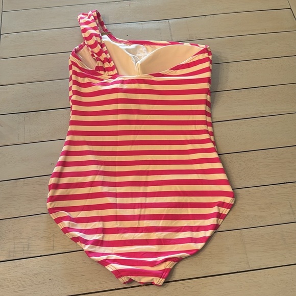 MICHAEL KORS | One Shoulder Pink & White stripe 1 Piece Swimsuit Bathing Suit 12 - Picture 3 of 7